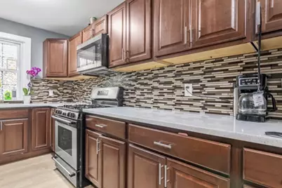 15 Hanover St, Lynn, MA 01902 - Photo 4