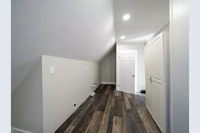 7 Cherry St #3, Lynn, MA 01902 - Photo 6