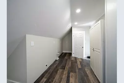 7 Cherry St #3, Lynn, MA 01902 - Photo 6