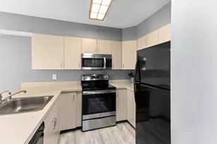 8 Teal Cir, Walpole, MA 02081 - Photo 8