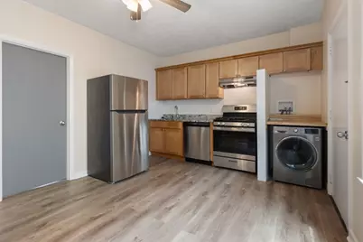 258-260 Cypress, Brookline, MA 02445 - Photo 4