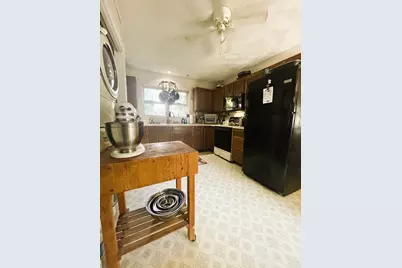 38 Purchase St, Milford, MA 01757 - Photo 4