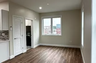 408 Suffolk St, Lowell, MA 01854 - Photo 8