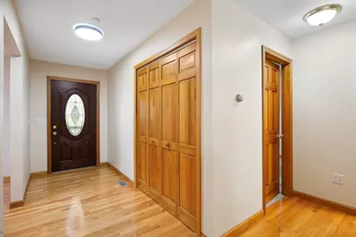 7 Margaret Dr, Wilbraham, MA 01095 - Photo 2