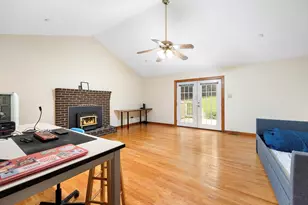 7 Margaret Dr, Wilbraham, MA 01095 - Photo 4