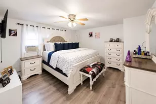 8 Rochelle St, Auburn, MA 01501 - Photo 12