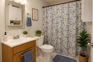 8 Rochelle St, Auburn, MA 01501 - Photo 24