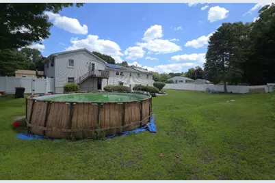 8 Rochelle St, Auburn, MA 01501 - Photo 4