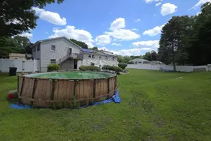 8 Rochelle St, Auburn, MA 01501 - Photo 4