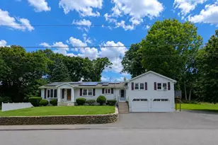 8 Rochelle St, Auburn, MA 01501 - Photo 1