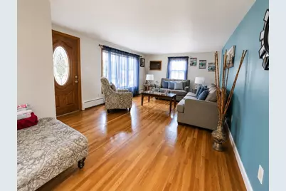 8 Rochelle St, Auburn, MA 01501 - Photo 10