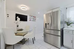 31 Hallron St, Boston, MA 02136 - Photo 10
