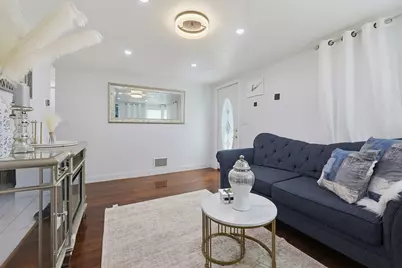 31 Hallron St, Boston, MA 02136 - Photo 6