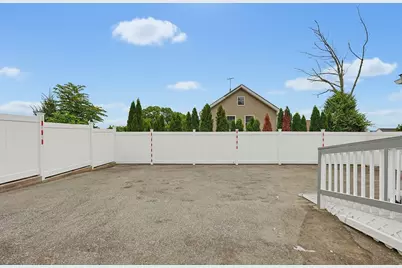 31 Hallron St, Boston, MA 02136 - Photo 32