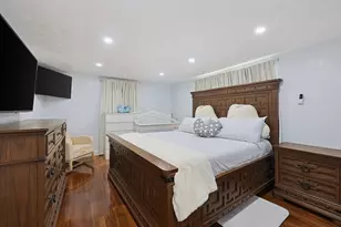 31 Hallron St, Boston, MA 02136 - Photo 12