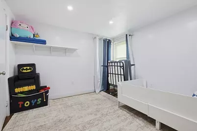 31 Hallron St, Boston, MA 02136 - Photo 18