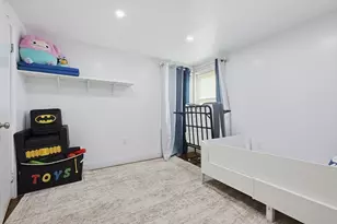 31 Hallron St, Boston, MA 02136 - Photo 18