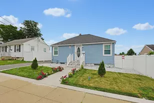 31 Hallron St, Boston, MA 02136 - Photo 2