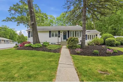 35 Alpine St, Millbury, MA 01527 - Photo 2