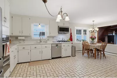 35 Alpine St, Millbury, MA 01527 - Photo 8