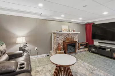 35 Alpine St, Millbury, MA 01527 - Photo 22