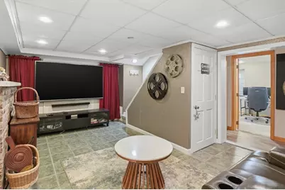 35 Alpine St, Millbury, MA 01527 - Photo 20