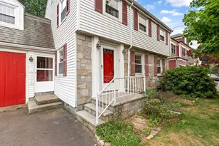 19 Colonial Dr, Arlington, MA 02474 - Photo 2