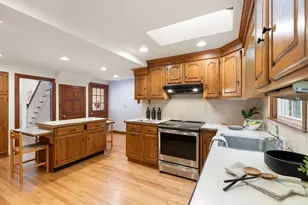19 Colonial Dr, Arlington, MA 02474 - Photo 14