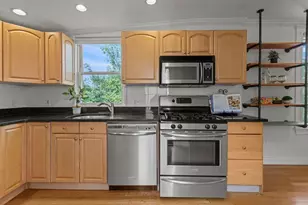 86 Mt Vernon St, Somerville, MA 02145 - Photo 6