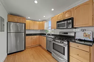 86 Mt Vernon St, Somerville, MA 02145 - Photo 4