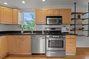 86 Mt Vernon St, Somerville, MA 02145 - Photo 6