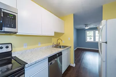 450 Somerset Ave #705, Taunton, MA 02780 - Photo 8