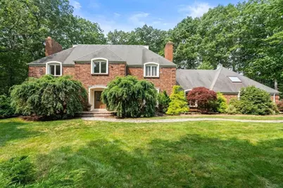 11 Fox Run Rd, Dover, MA 02030 - Photo 2