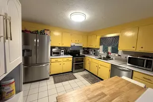 750 King Philip St, Raynham, MA 02767 - Photo 8
