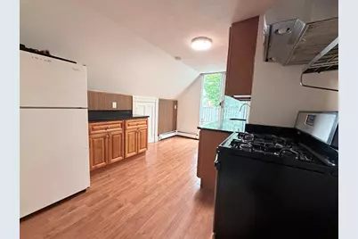 38 Glenwood St #3, Malden, MA 02148 - Photo 8
