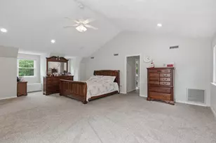 70 Newton St, Northborough, MA 01532 - Photo 16