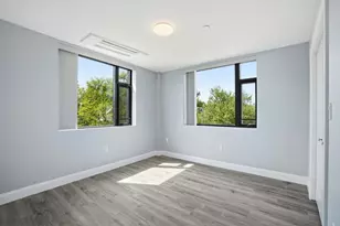 632 Centre St, Boston, MA 02139 - Photo 6