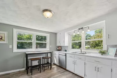 92 Union Street, West Bridgewater, MA 02379 - Photo 4