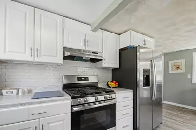 92 Union Street, West Bridgewater, MA 02379 - Photo 8