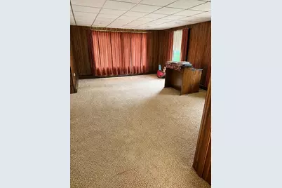12 Henderson Ave, Worcester, MA 01603 - Photo 6