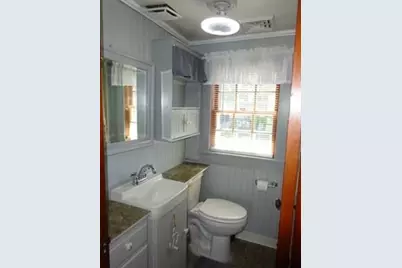 21 Vernal St, Wareham, MA 02571 - Photo 24