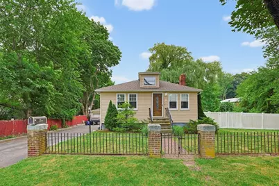 53 Blaney Ave, Peabody, MA 01960 - Photo 1