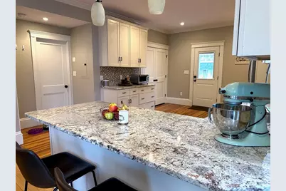 847 South St #1, Boston, MA 02131 - Photo 4