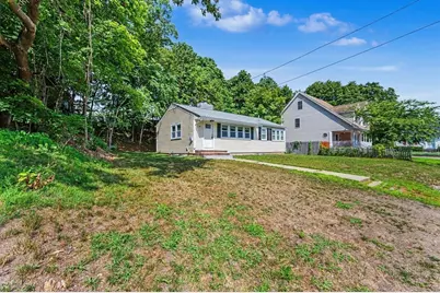 28 Hayes Ave, Lowell, MA 01854 - Photo 32