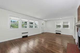 28 Hayes Ave, Lowell, MA 01854 - Photo 20