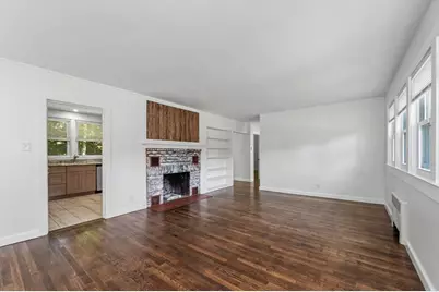 28 Hayes Ave, Lowell, MA 01854 - Photo 22