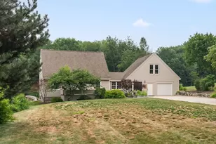 292 Warren Rd, Brimfield, MA 01010 - Photo 1