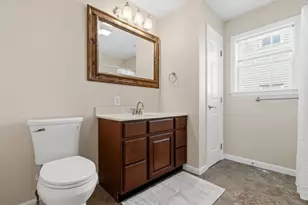 70 Gardner St, Boston, MA 02132 - Photo 28