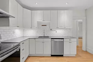 17 Windermere Rd, Boston, MA 02125 - Photo 16