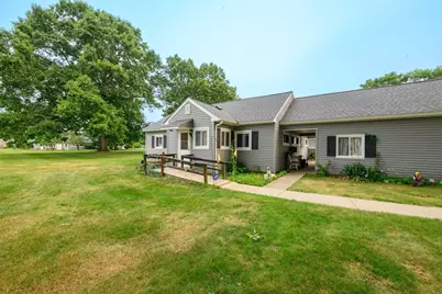 54 Meadowlark Ln #54, Chicopee, MA 01022 - Photo 6